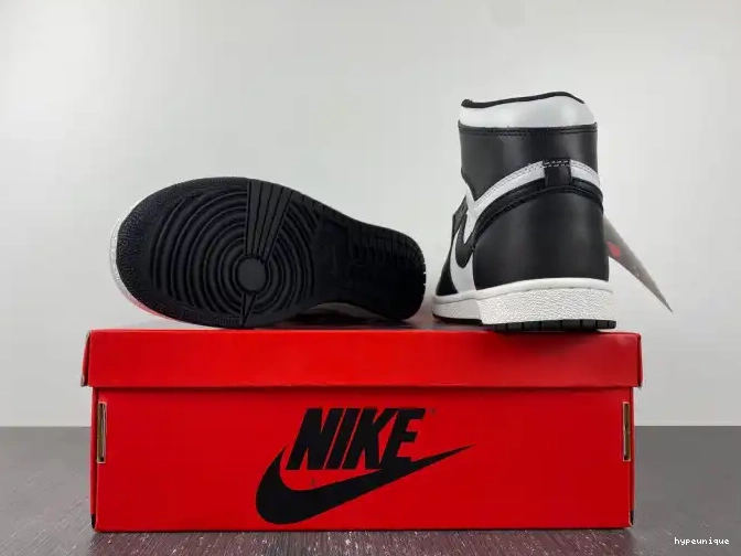 HYPE Jordan White High BQ4422-001 (2023) Retro 1 85 Black 0405